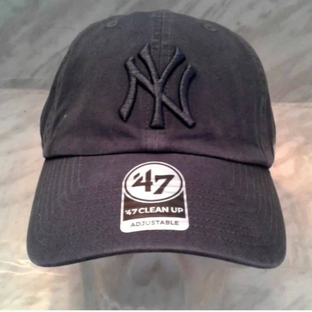 NWT New York Yankees Adjustable Dad Hat Cap 47 Clean Up MLB Baseball Buckle